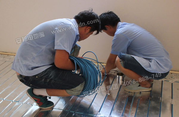 揚(yáng)州萬(wàn)鴻城市花園電地暖案例(發(fā)熱電纜)